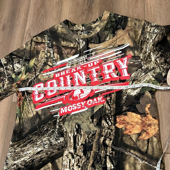 NWT Mossy Oak Graphic T-Shirt “Break-Up Country” Size Large Camo - Picture 7 of 10